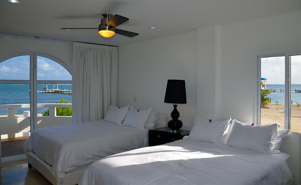 Sands Villas San Pedro  Exteriör bild