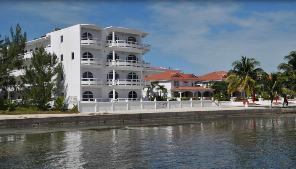 Sands Villas San Pedro  Exteriör bild